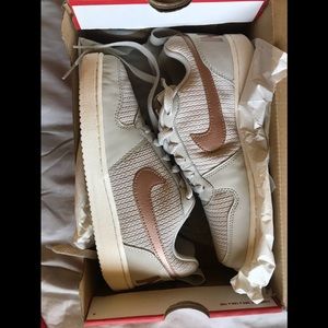 Women’s Nike Cut Borough Premium tennis shoes